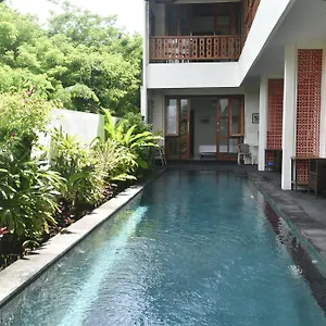 Ketut Joglo , Nusa Dua (Bali) Indonesia